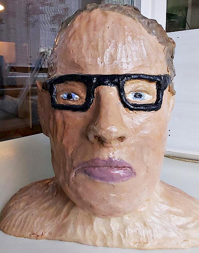 Annerose. 2020, Ton, Aquarellfarbe, Klarlack, 17 cm x 24 cm x 5 cm